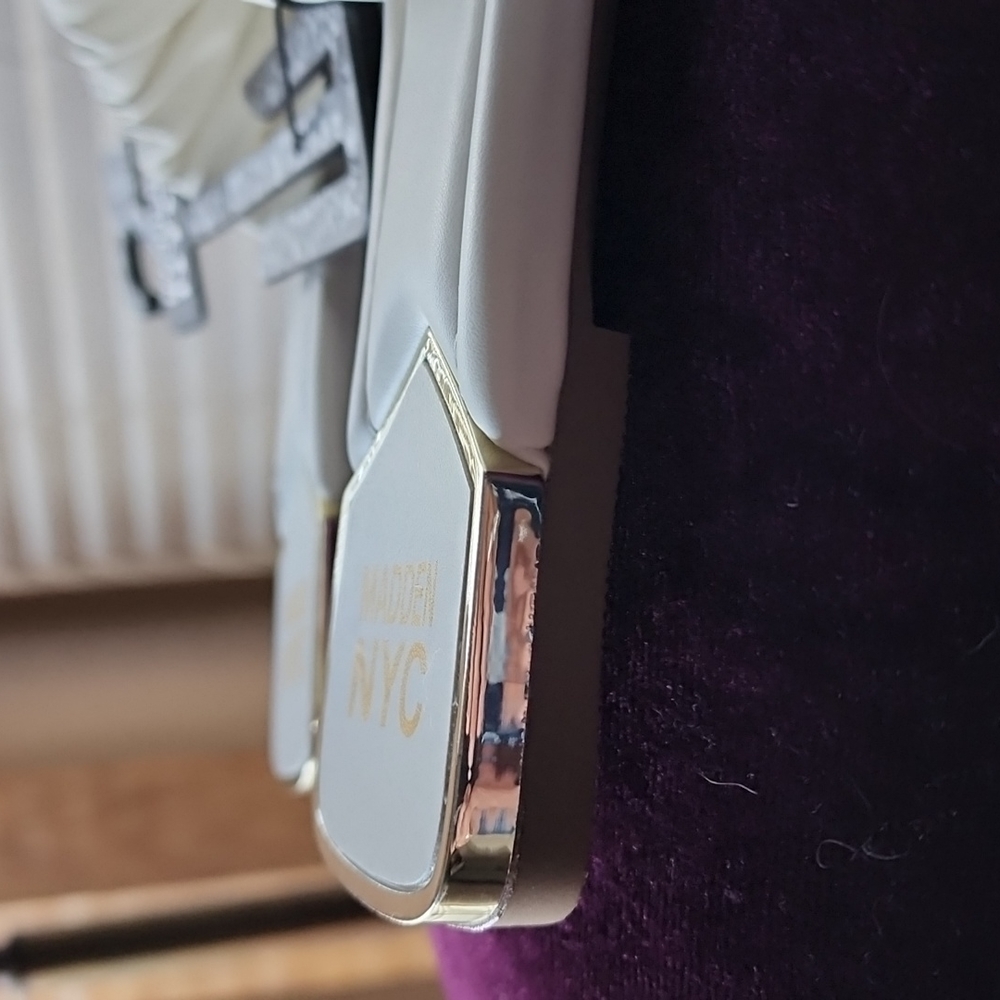 MADDEN NYC RUCHED SANDAL - Picture 3 of 7